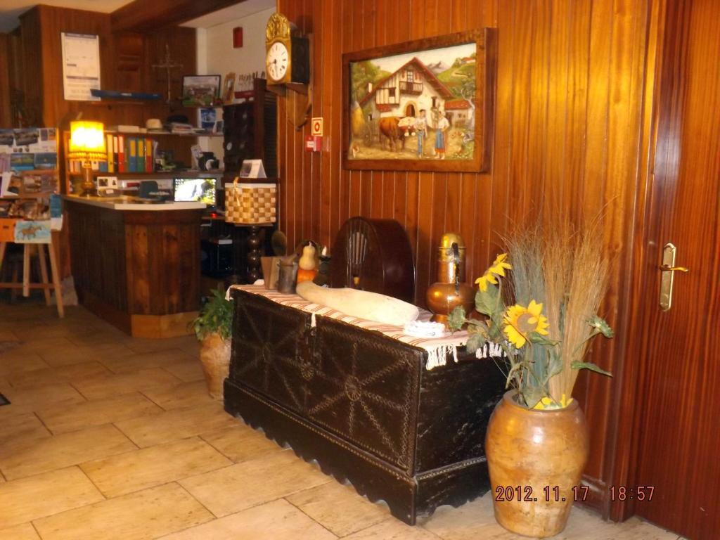 Hotel Azkue Getaria Extérieur photo